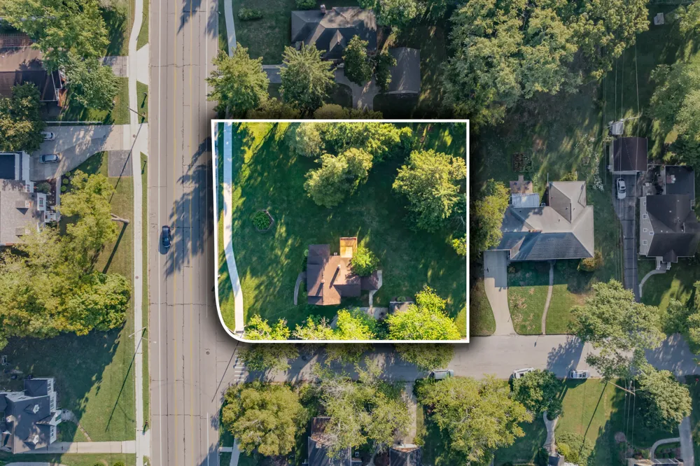 398 W Napier Avenue Benton Harbor, MI 49022