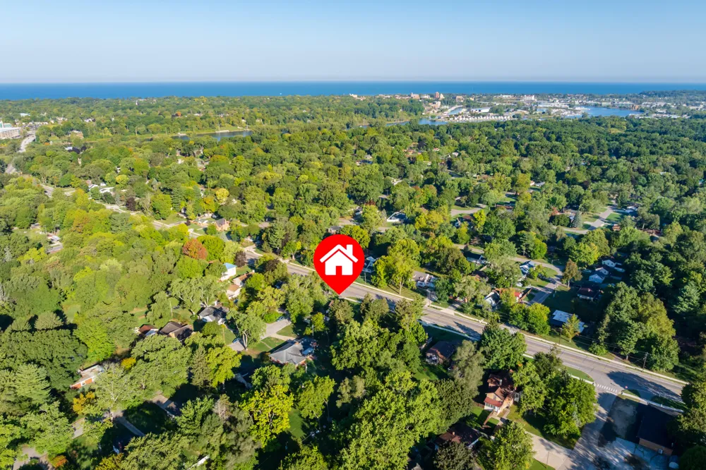 398 W Napier Avenue Benton Harbor, MI 49022