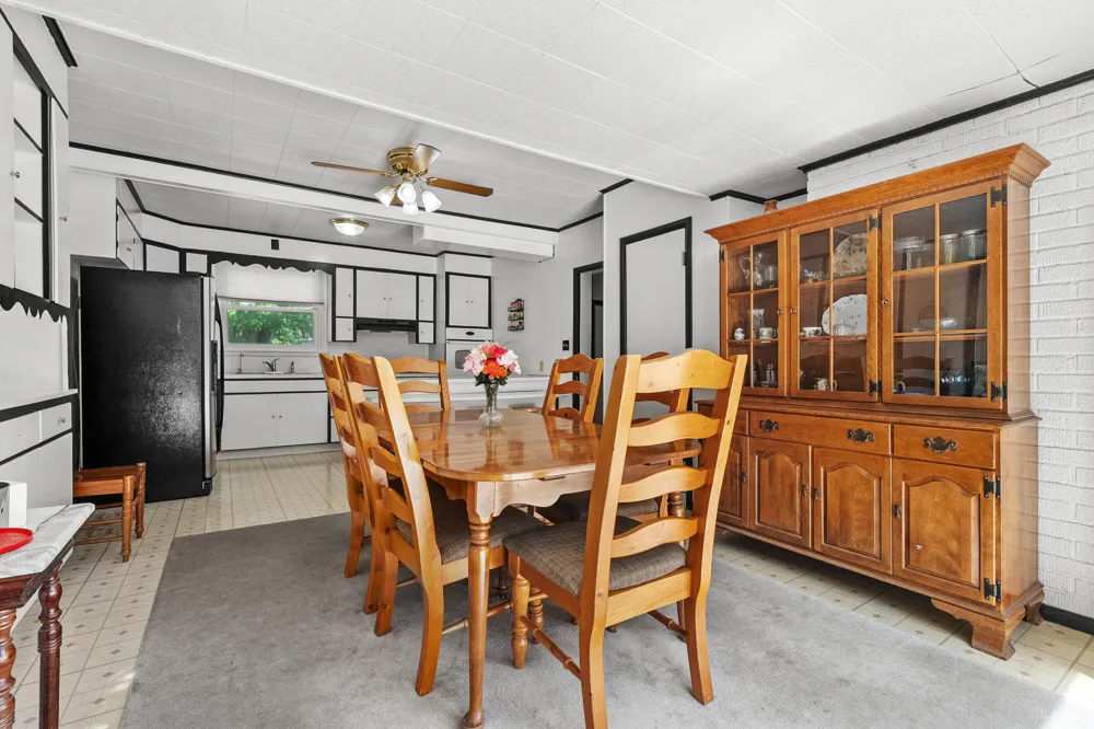 398 W Napier Avenue Benton Harbor, MI 49022