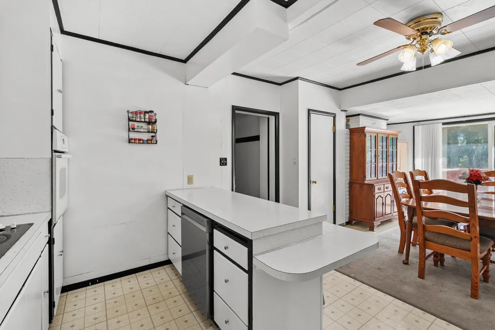 398 W Napier Avenue Benton Harbor, MI 49022