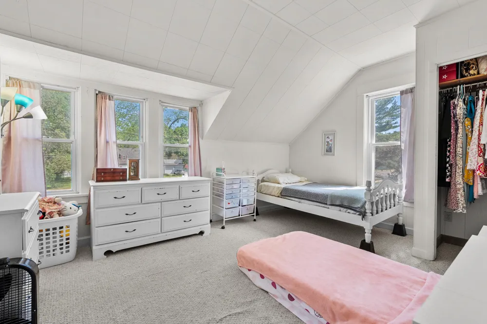 398 W Napier Avenue Benton Harbor, MI 49022