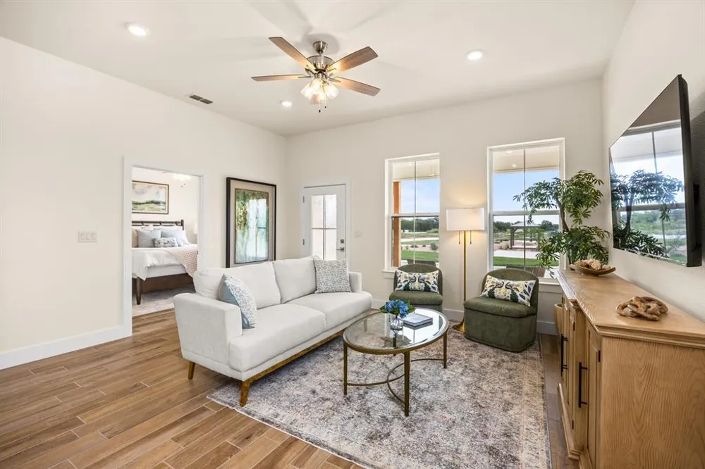 802 S Creek Street #100 Fredericksburg, TX 78624