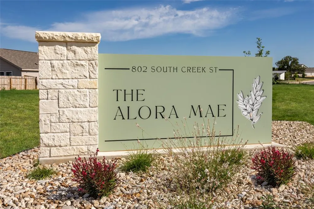 802 S Creek Street #100 Fredericksburg, TX 78624