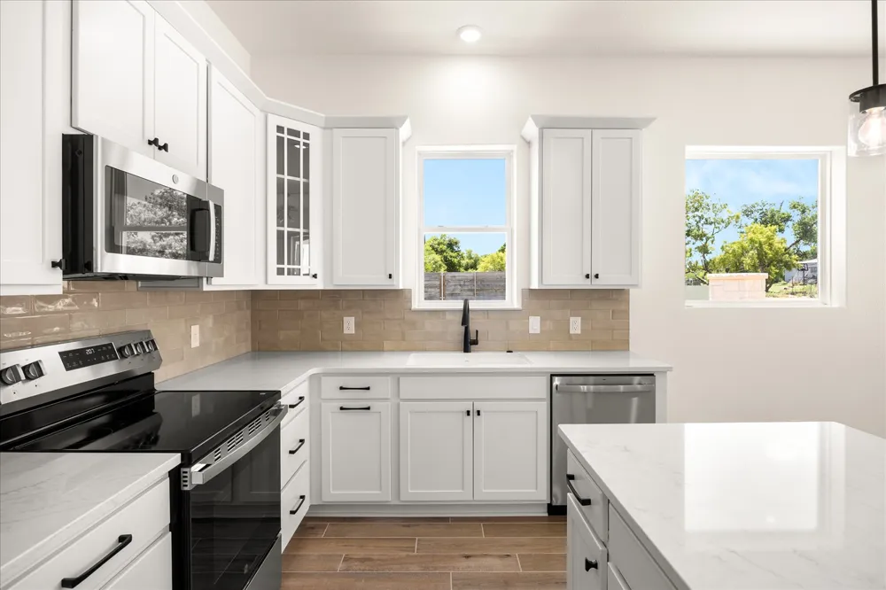 802 S Creek Street #100 Fredericksburg, TX 78624