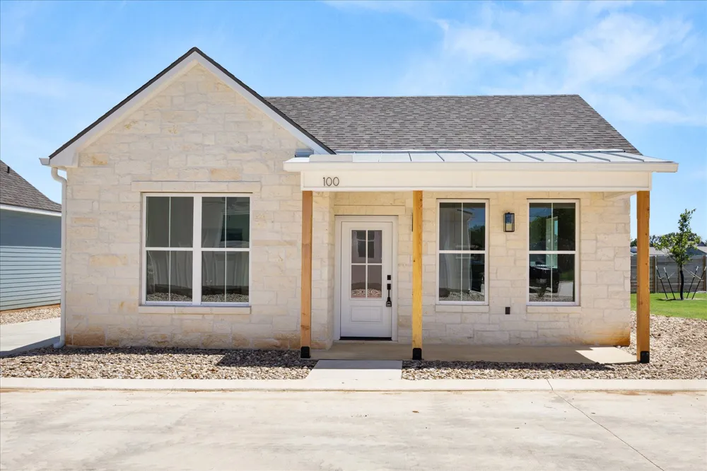 802 S Creek Street #100 Fredericksburg, TX 78624