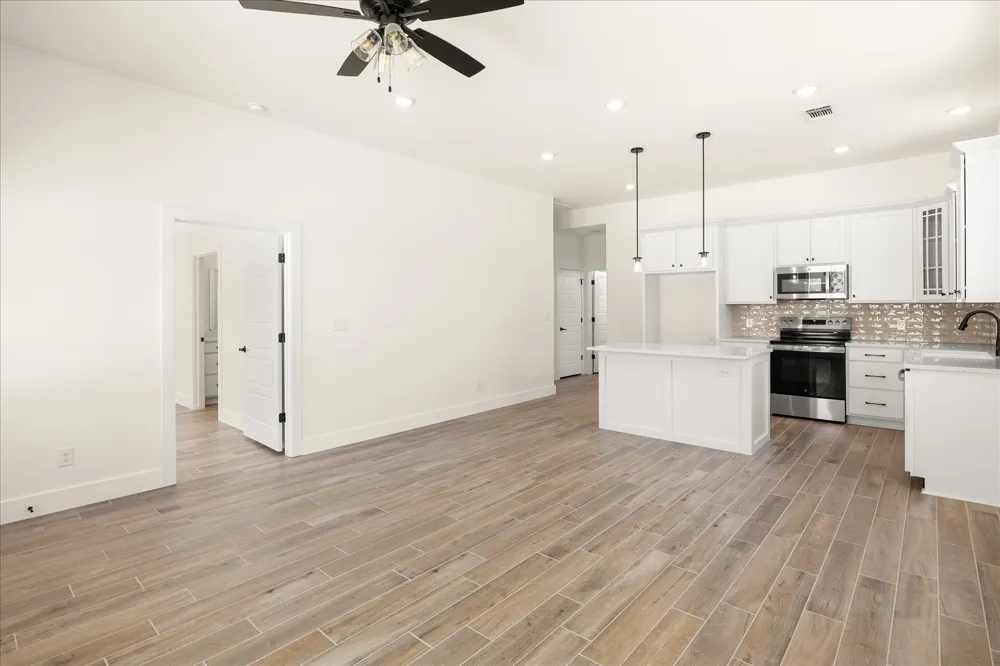 802 S Creek Street #100 Fredericksburg, TX 78624