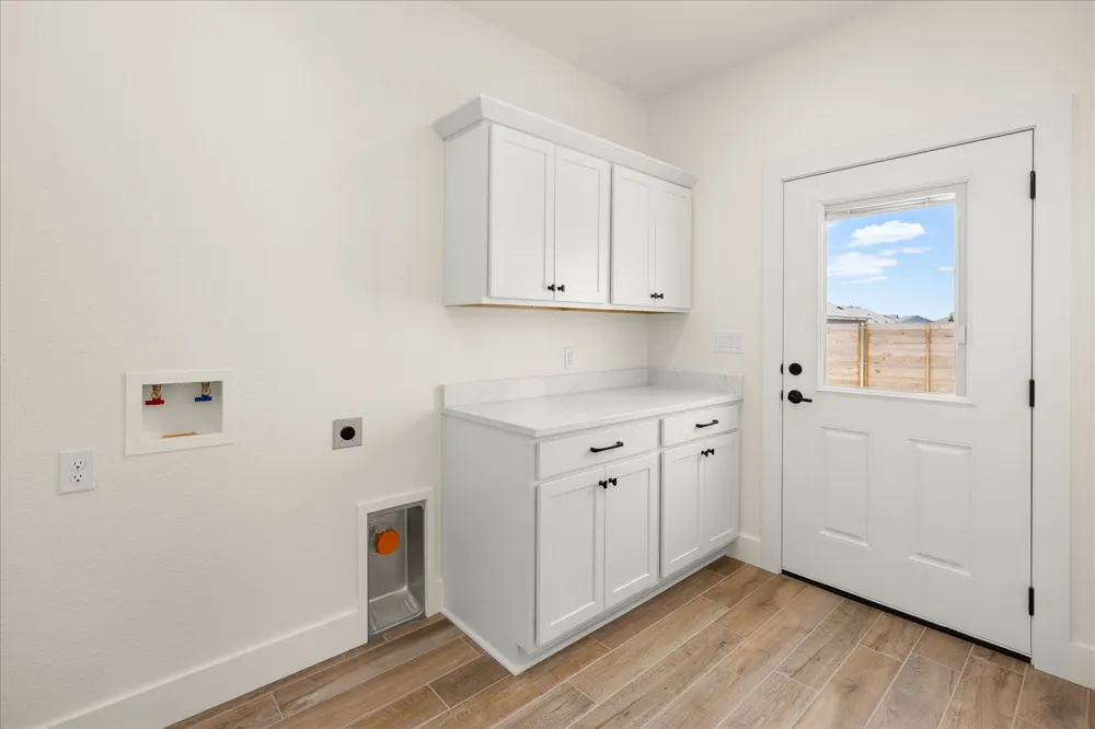 802 S Creek Street #100 Fredericksburg, TX 78624