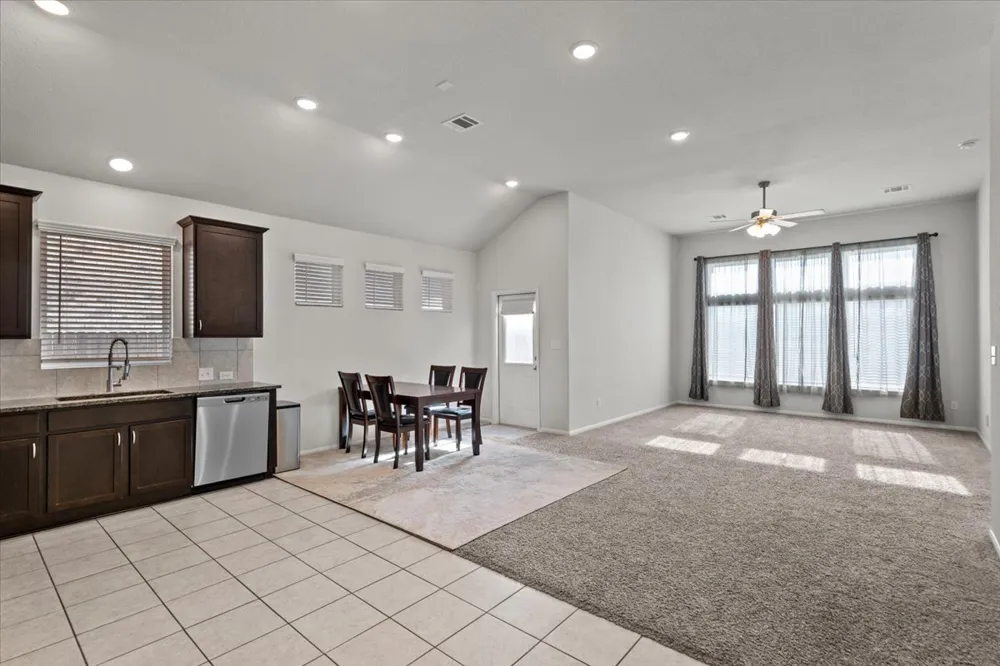 913 Blue Oak Boulevard San Marcos, TX 78666