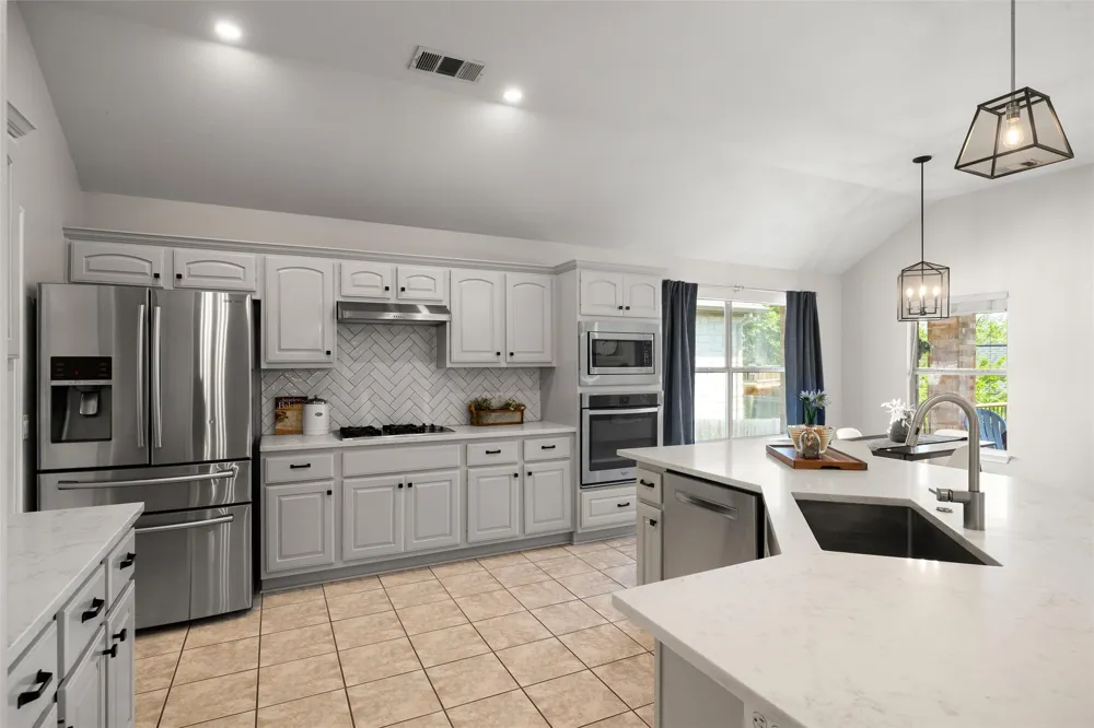 100 Stratton Court Austin, TX 78737