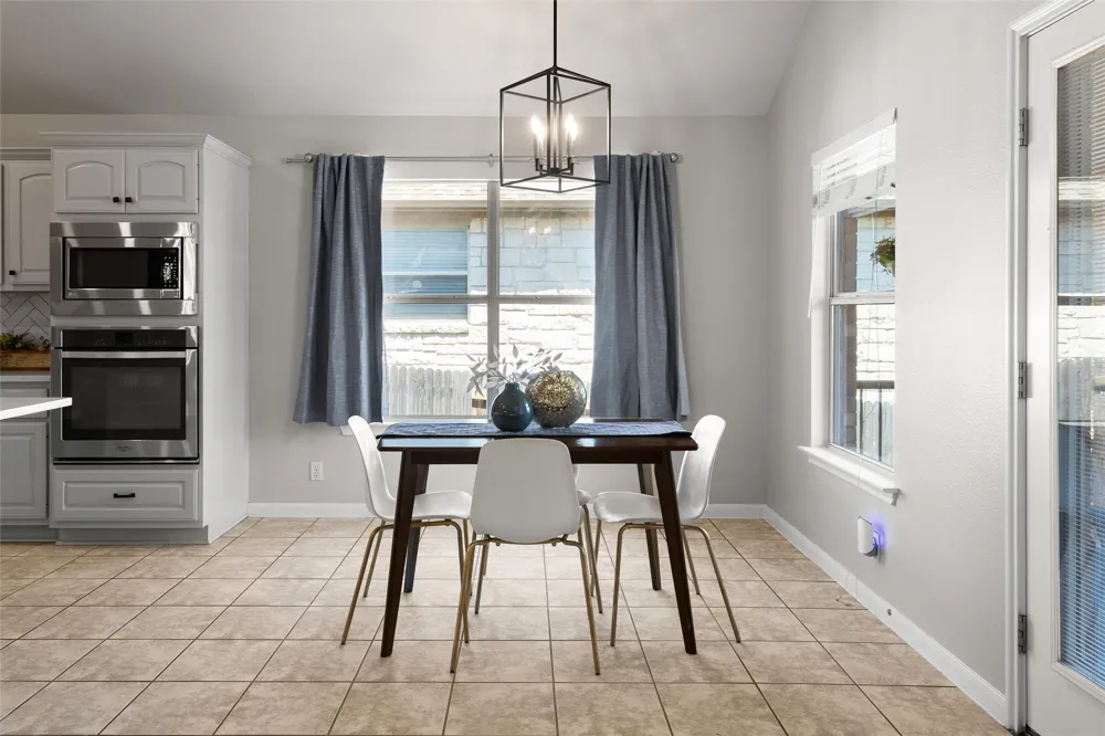 100 Stratton Court Austin, TX 78737
