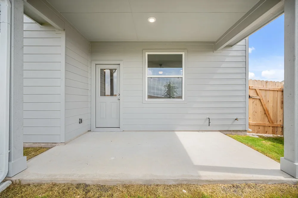 335 Young Street Buda, TX 78610