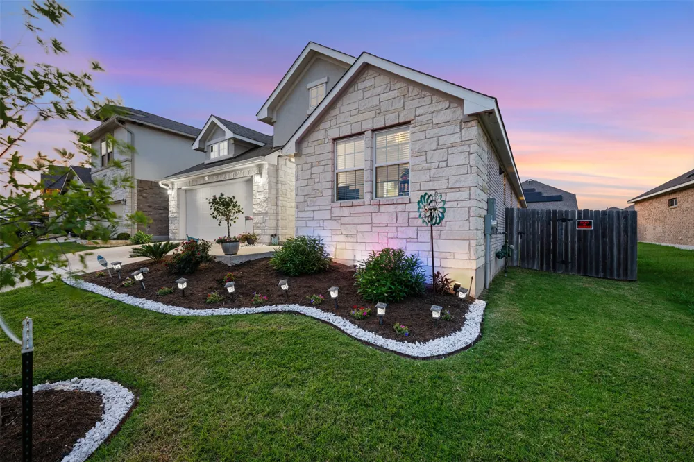 4420 Jackies Drive Pflugerville, TX 78660