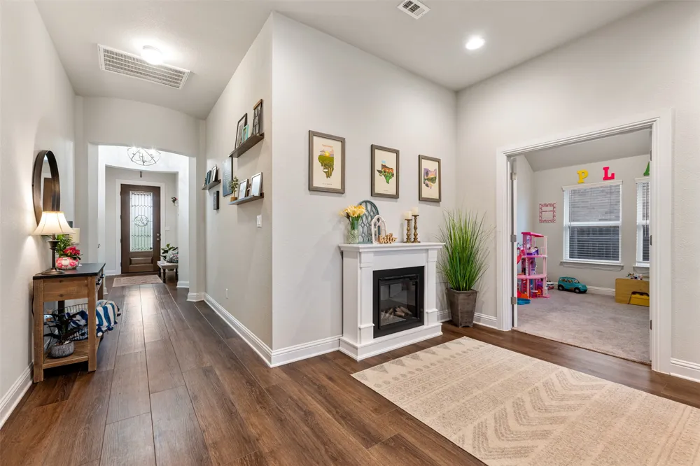 4420 Jackies Drive Pflugerville, TX 78660