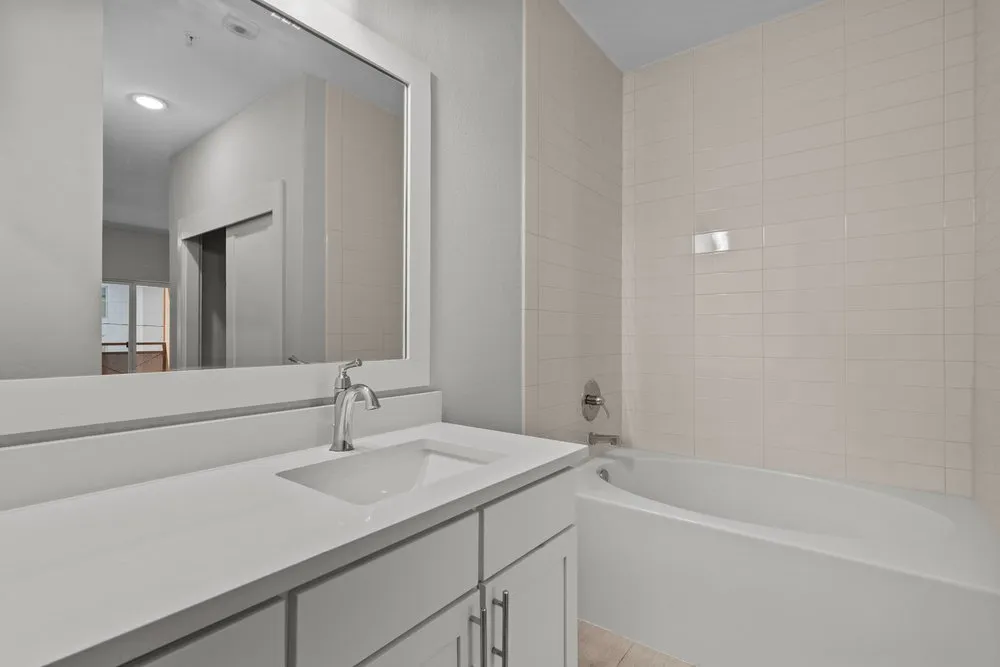 2827 Manor Road #2201 Austin, TX 78722