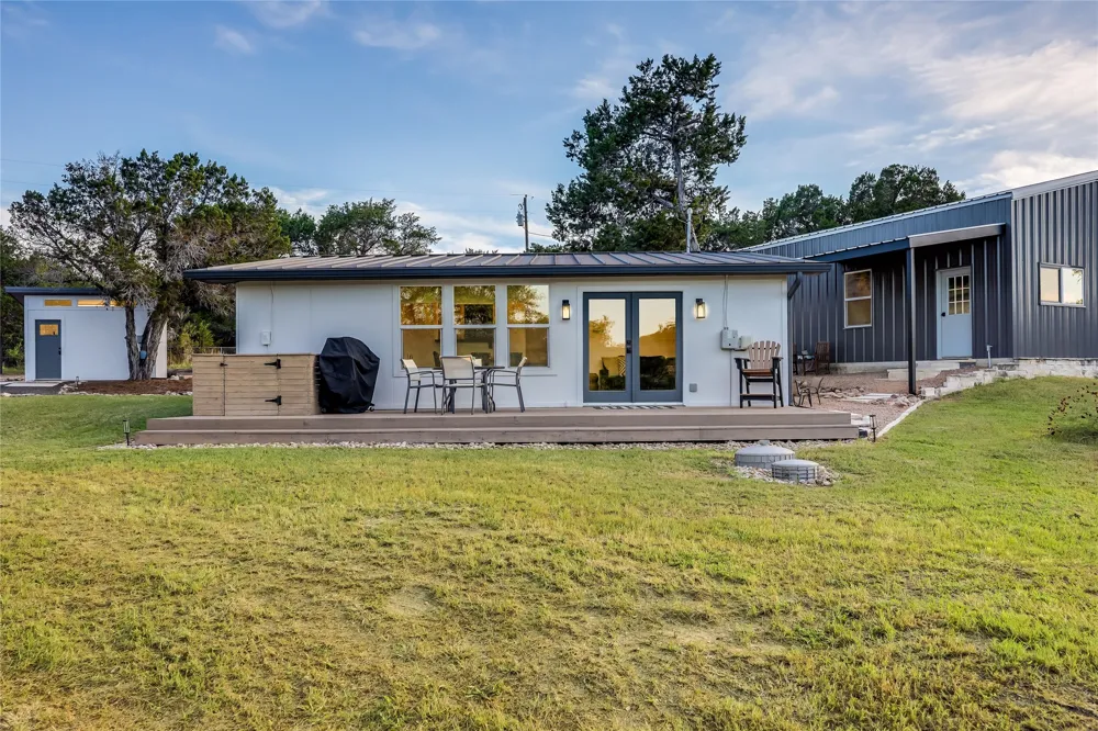 23614 Midway Drive Marble Falls, TX 78654