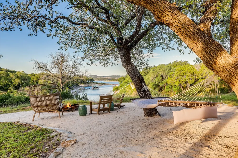 23614 Midway Drive Marble Falls, TX 78654