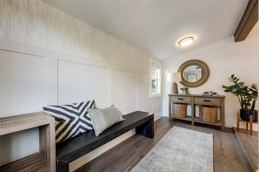 23614 Midway Drive Marble Falls, TX 78654