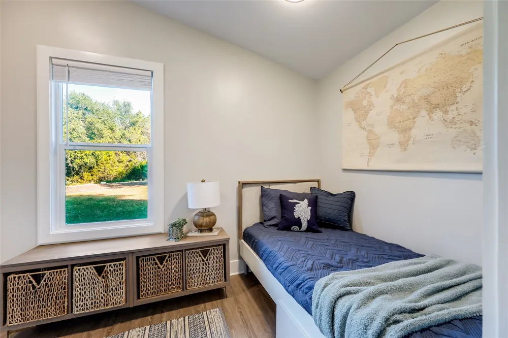 23614 Midway Drive Marble Falls, TX 78654