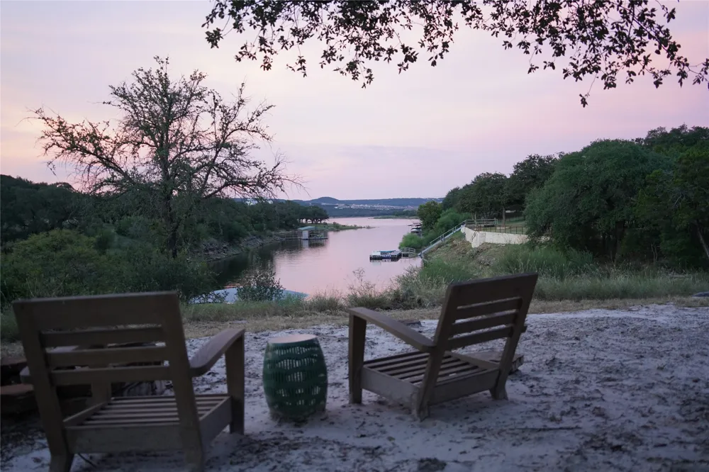 23614 Midway Drive Marble Falls, TX 78654