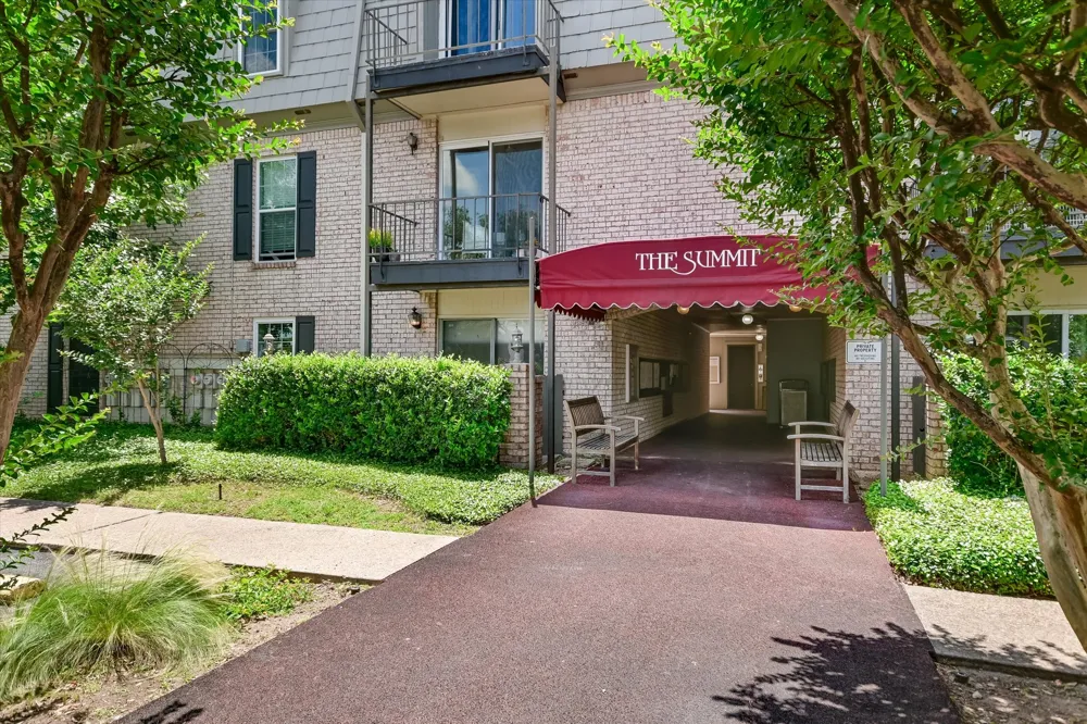 2425 Ashdale Drive #32 Austin, TX 78757