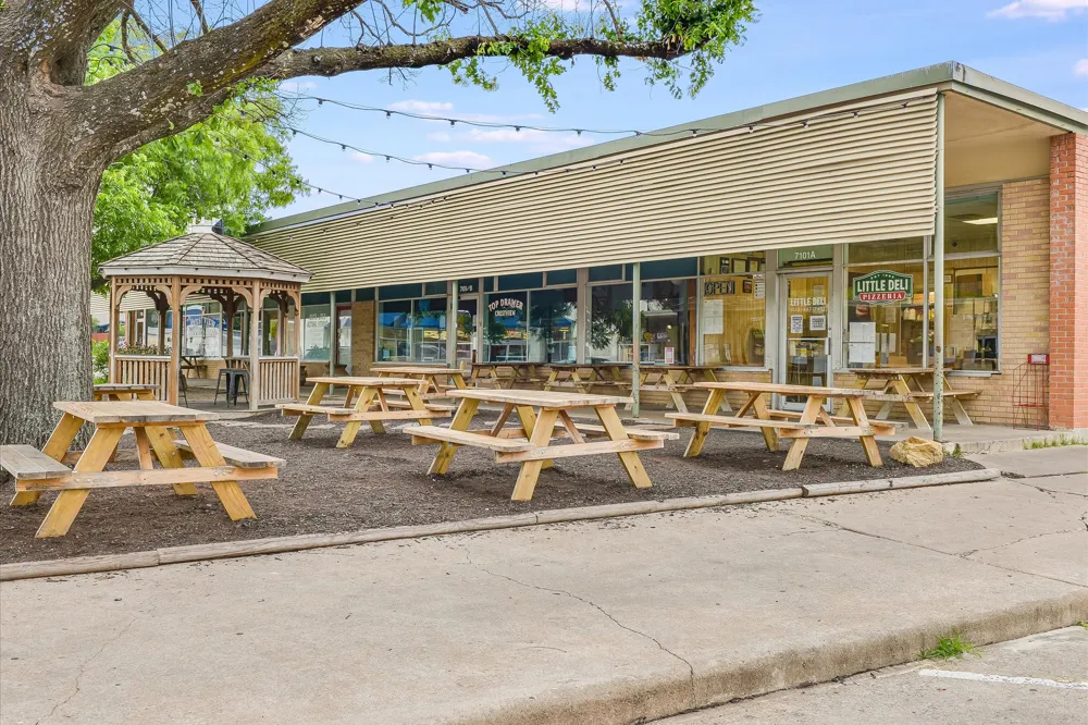 2425 Ashdale Drive #32 Austin, TX 78757