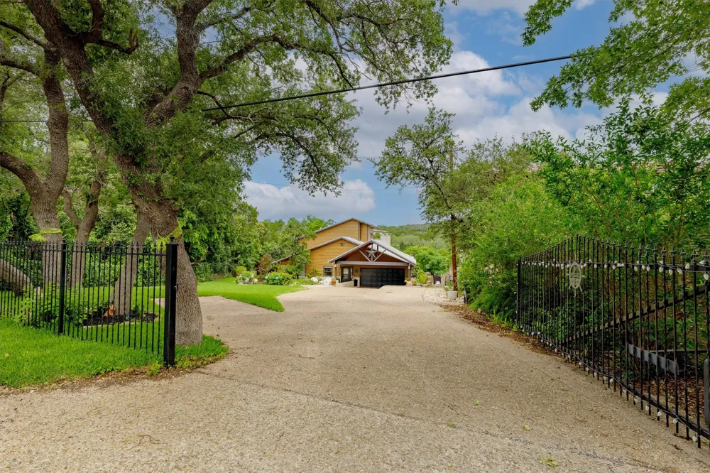 14951 Arrowhead Drive Volente, TX 78641