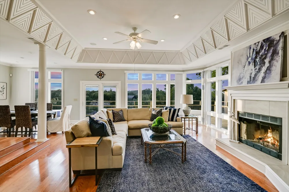 22514 Felicia Drive Spicewood, TX 78669