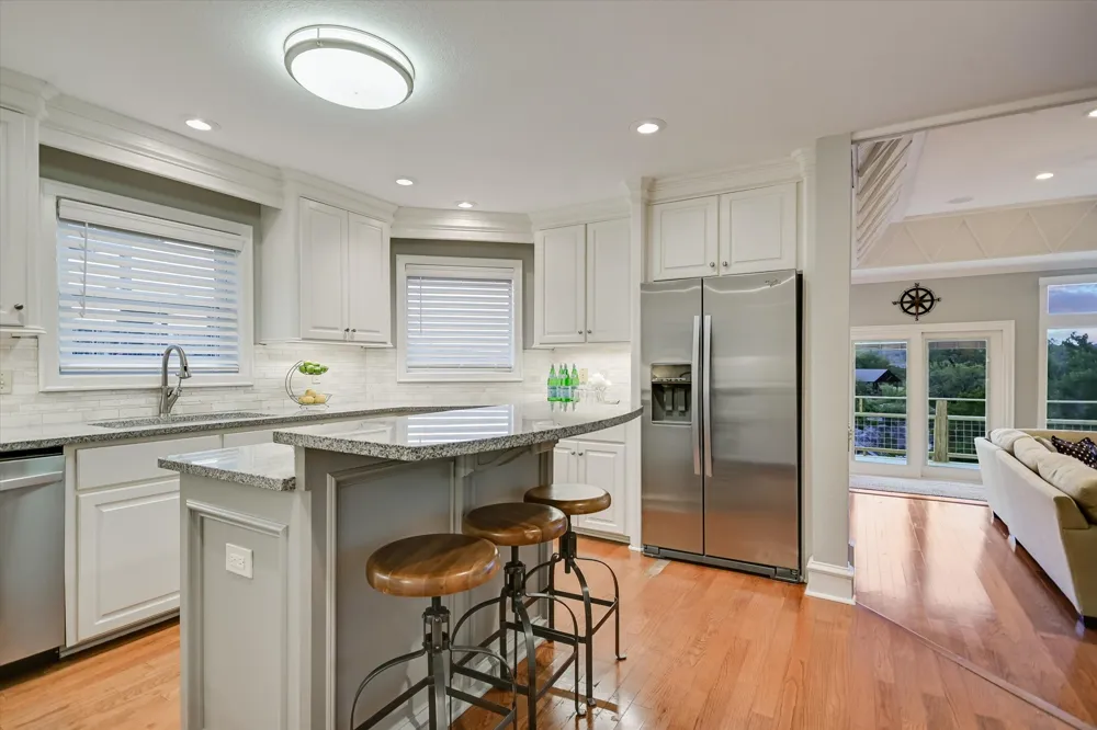 22514 Felicia Drive Spicewood, TX 78669