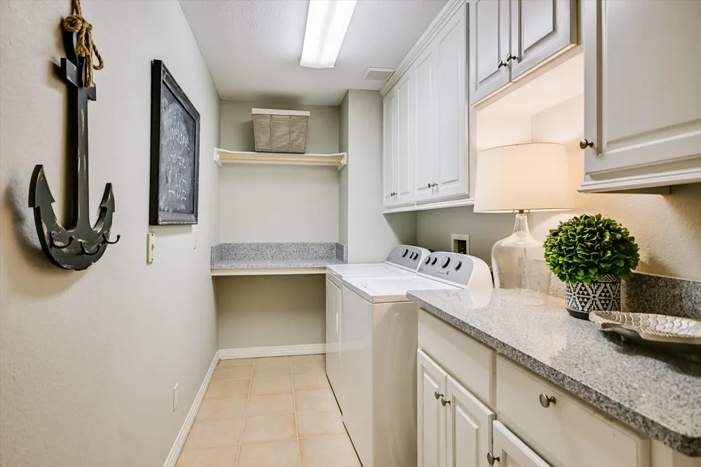 22514 Felicia Drive Spicewood, TX 78669