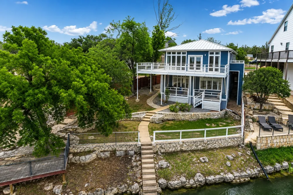 22514 Felicia Drive Spicewood, TX 78669