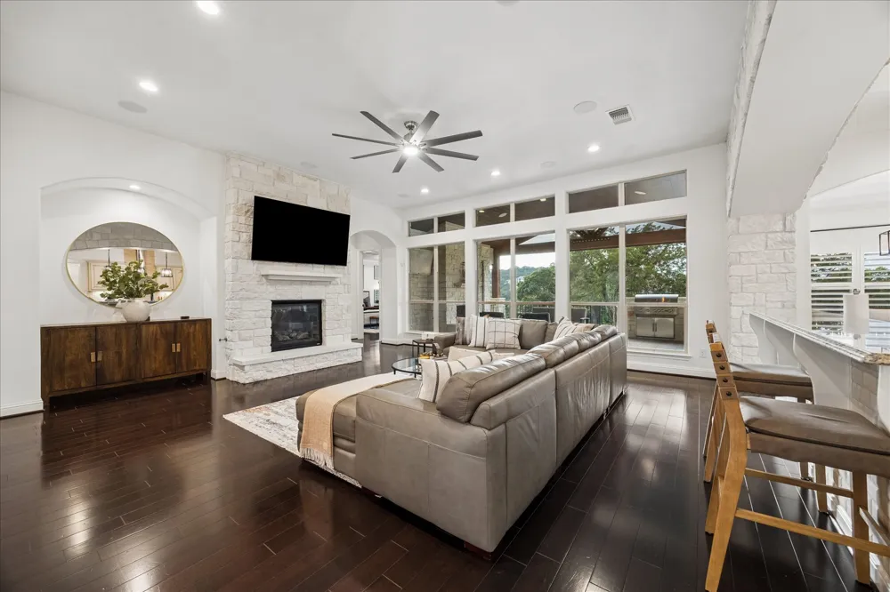 3718 Lajitas Leander, TX 78641