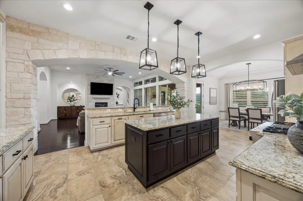 3718 Lajitas Leander, TX 78641