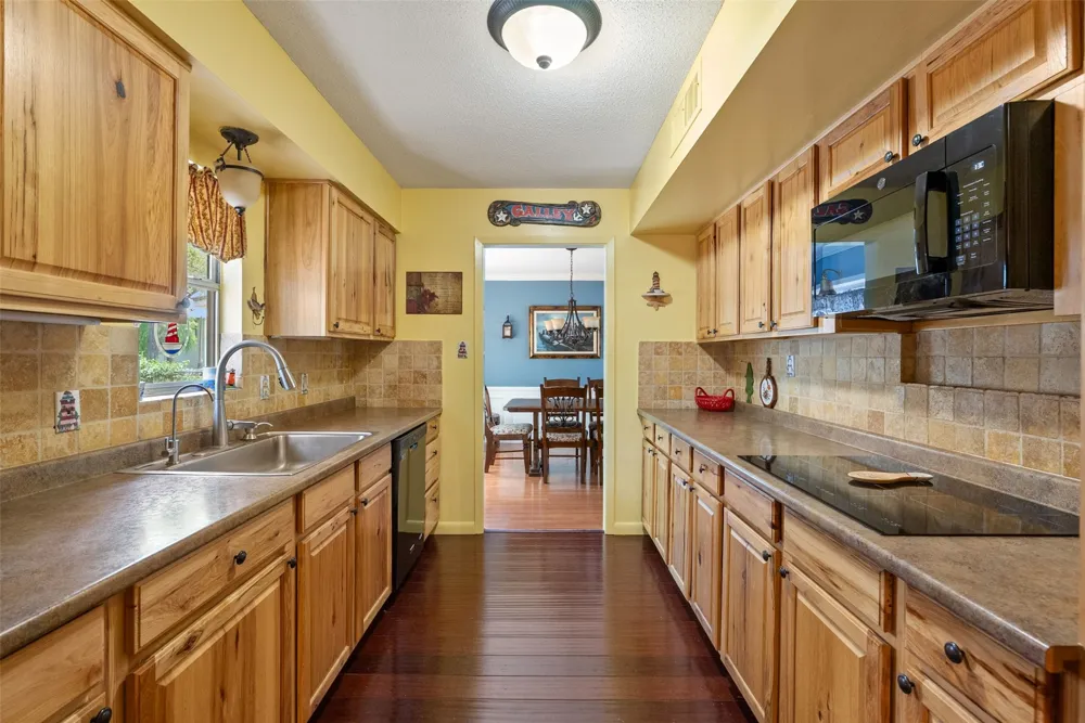 324 Granite Shoals Lane Sunrise Beach, TX 78643