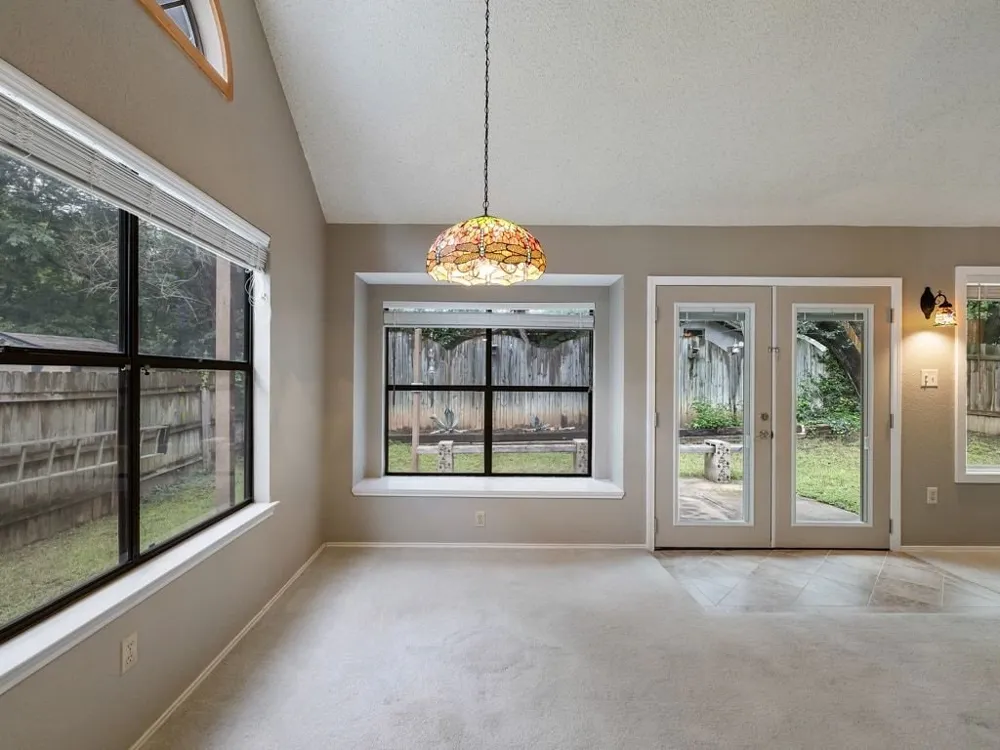 10606 Platt River Drive Austin, TX 78748