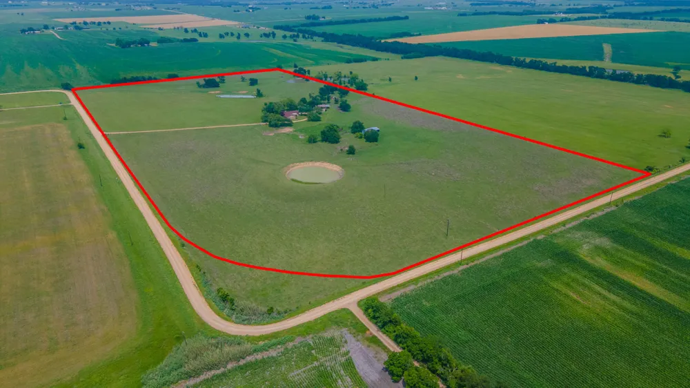3053 Hobby Creek Road Burlington, TX 76519