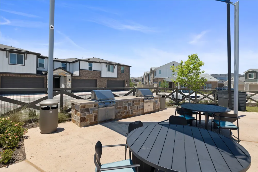 5512 Mobeetie Loop Bee Cave, TX 78738