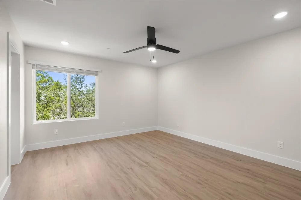 5512 Mobeetie Loop Bee Cave, TX 78738