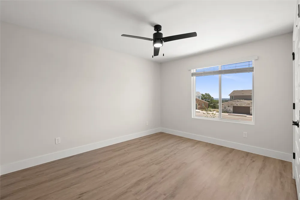 5512 Mobeetie Loop Bee Cave, TX 78738