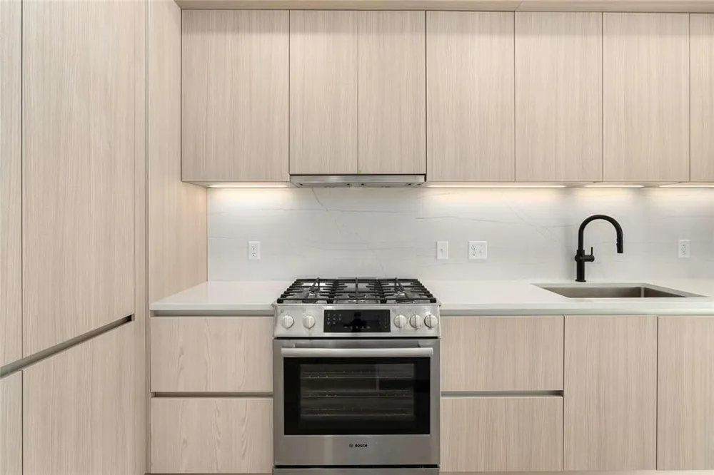 2209 S 1st Street #332 Austin, TX 78704
