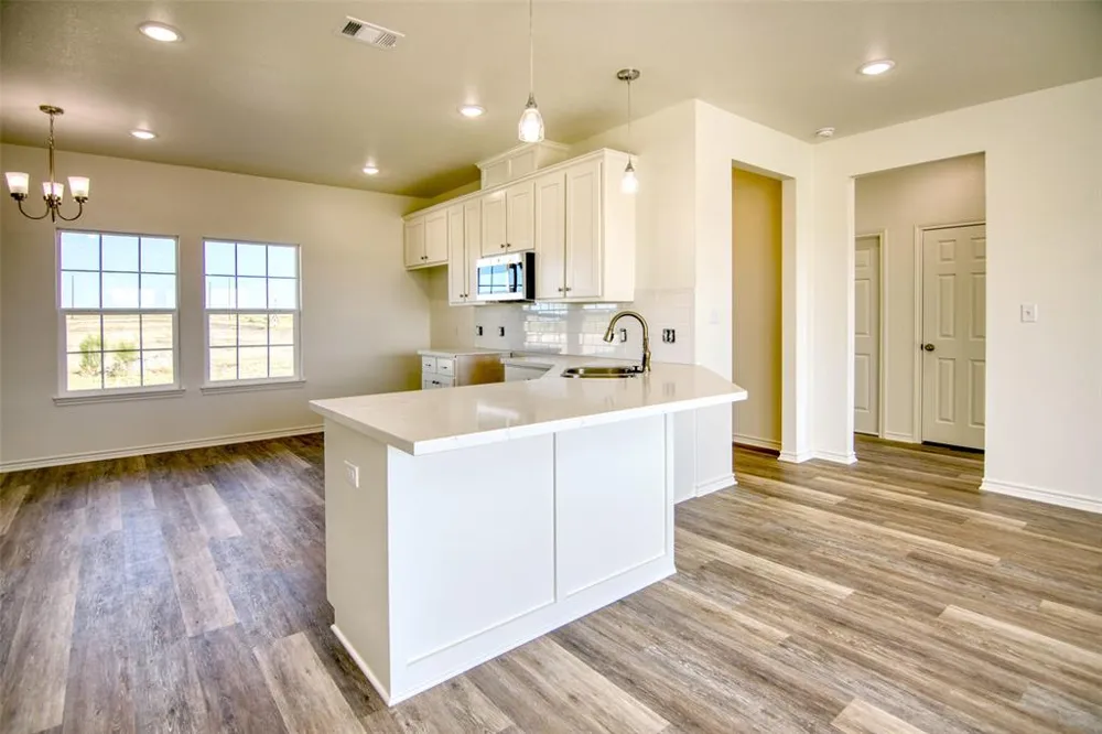 2001 Sunflower Row Coupland, TX 78615