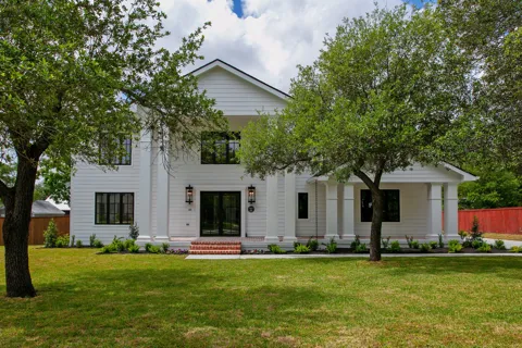 308 Pershing Avenue