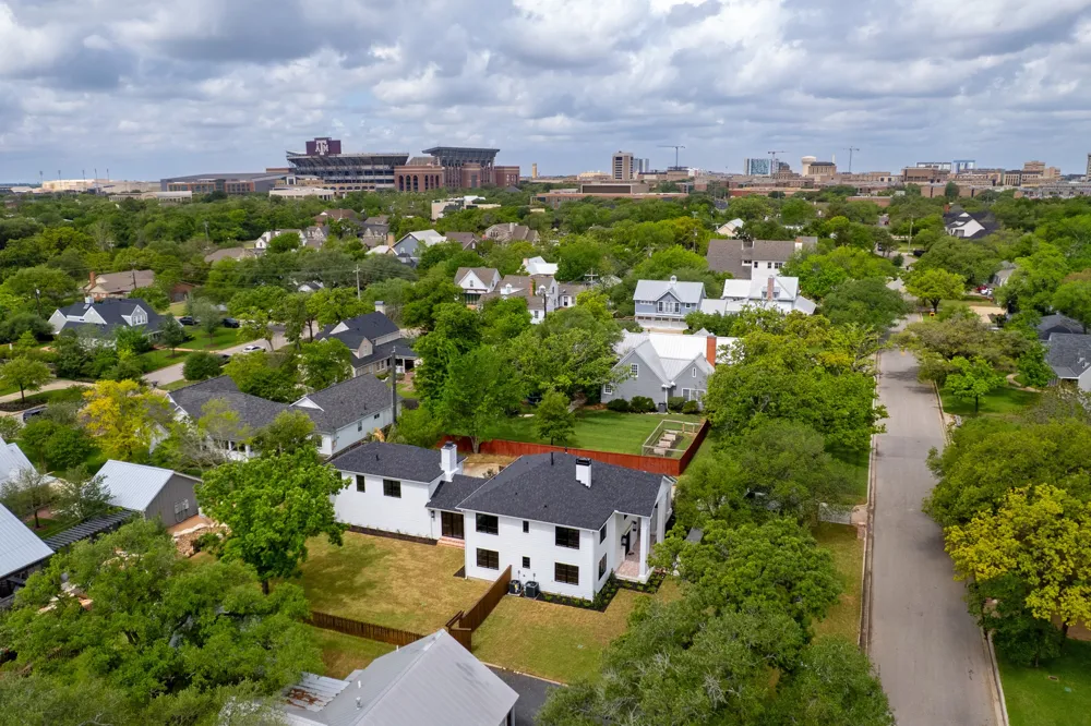 308 Pershing Avenue College Station, TX 77840