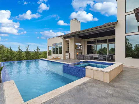 5913 Verden Ridge