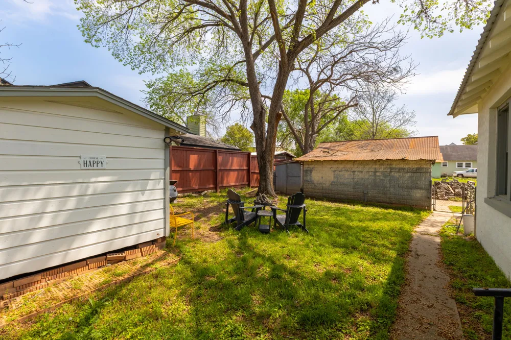 258 Water Street La Grange, TX 78945