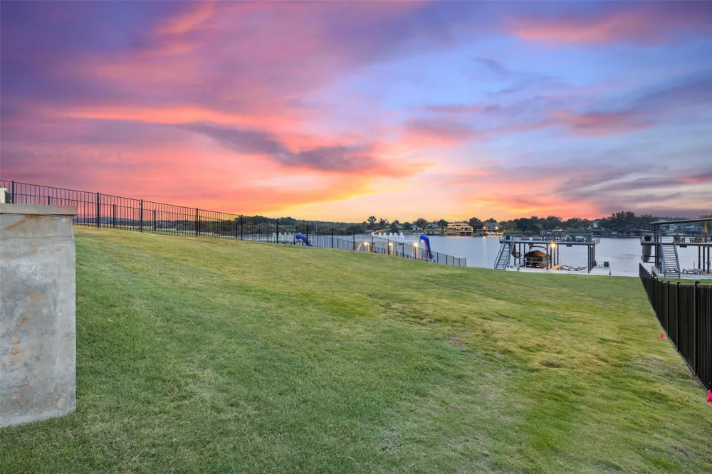 1298 Euel Moore Drive Kingsland, TX 78639