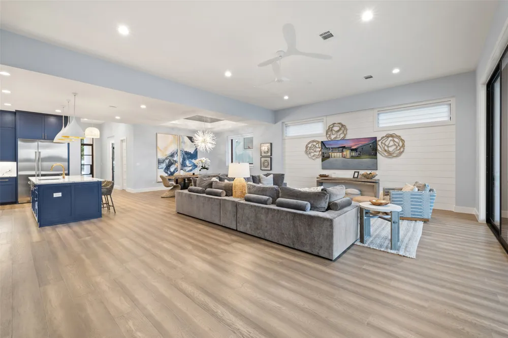 1298 Euel Moore Drive Kingsland, TX 78639