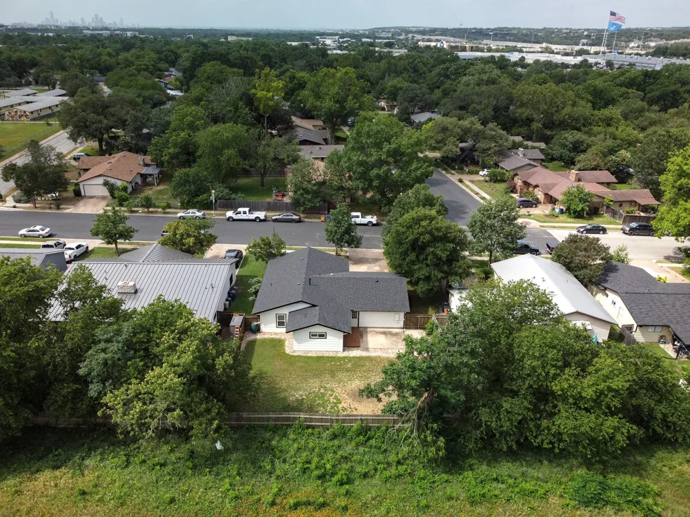 3112 Crosscreek Drive Austin, TX 78757
