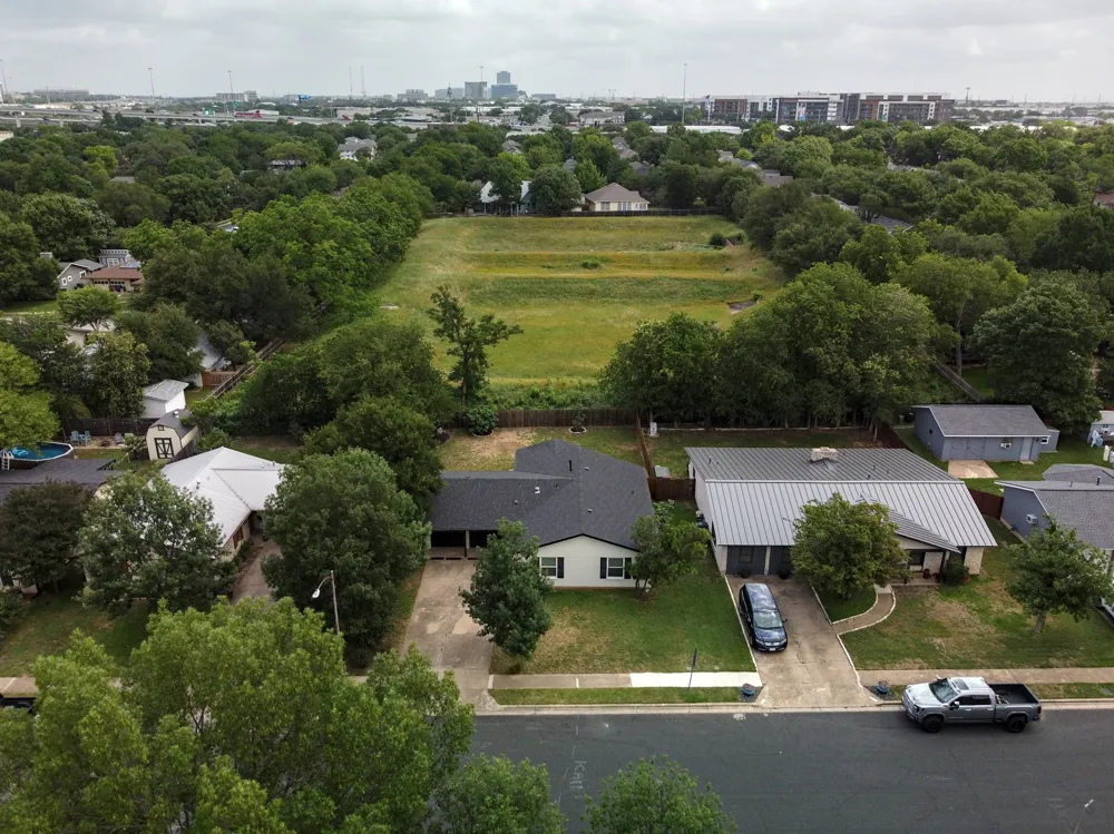3112 Crosscreek Drive Austin, TX 78757