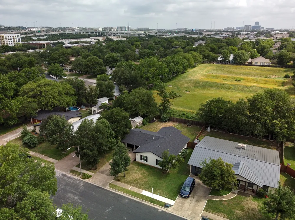 3112 Crosscreek Drive Austin, TX 78757