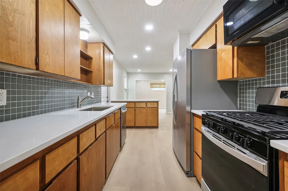 3112 Crosscreek Drive Austin, TX 78757